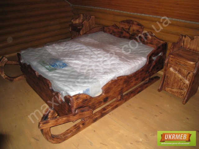 Кровать из сосны под старину