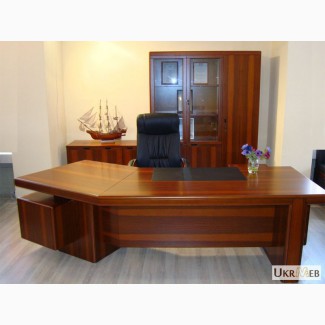 Мебель для кабинетов руководителя и офисов из натурального дерева