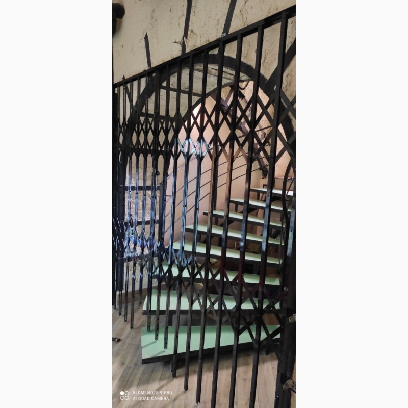 Фото 12. Розсувні решітки металеві на двері вікна балкони вітрини Чернівці