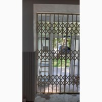 Розсувні решітки металеві на двері вікна балкони вітрини Чернівці