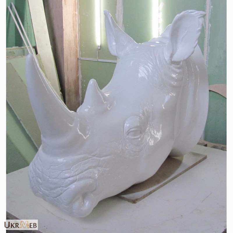 Фото 3. Скульптура голова Носорога