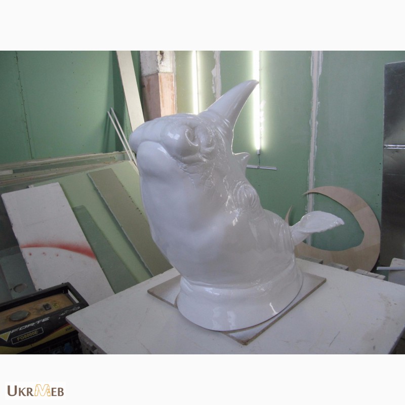 Фото 7. Скульптура голова Носорога