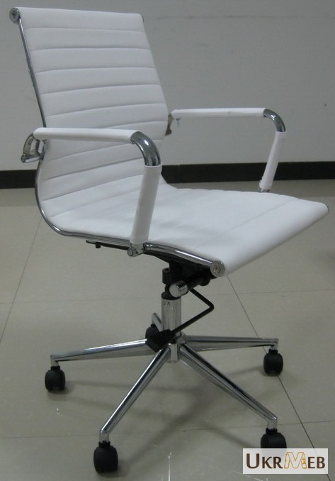 Фото 2. Офисное кресло для руководителя Q-04MBT черный, белый, бежевый, серый
