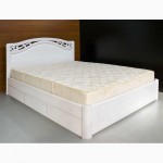 Элитная двуспальная кровать из массива ясеня с резьбой