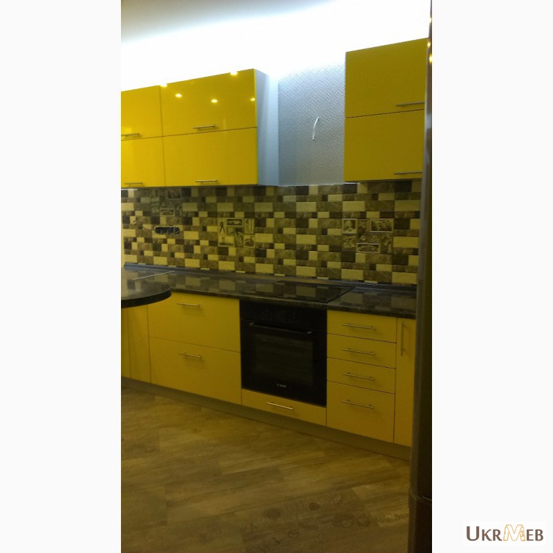 Фото 6. Кухня Грейд в цвете Желтый глянец
