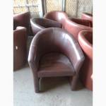 Продам коричневые мягкие кресла бу