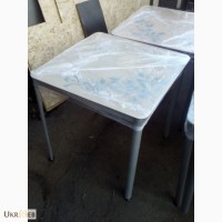 Продам столы с стеклянной столешницей бу