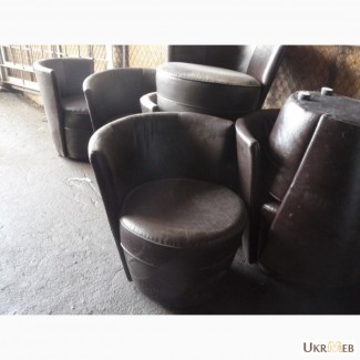 Продам коричневые мягкие кресла бу для кафе