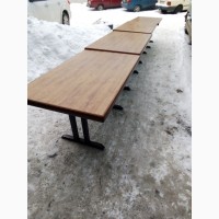 Бу стол деревянный на металлической опоре для кафе ресторана
