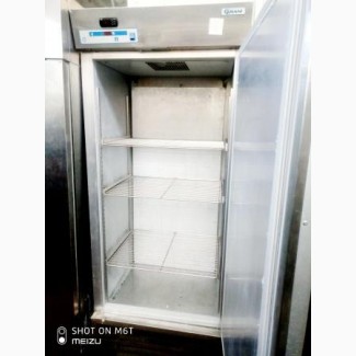 Шкаф холодильный GRAM K 625 NMRHHA б/у промышленный