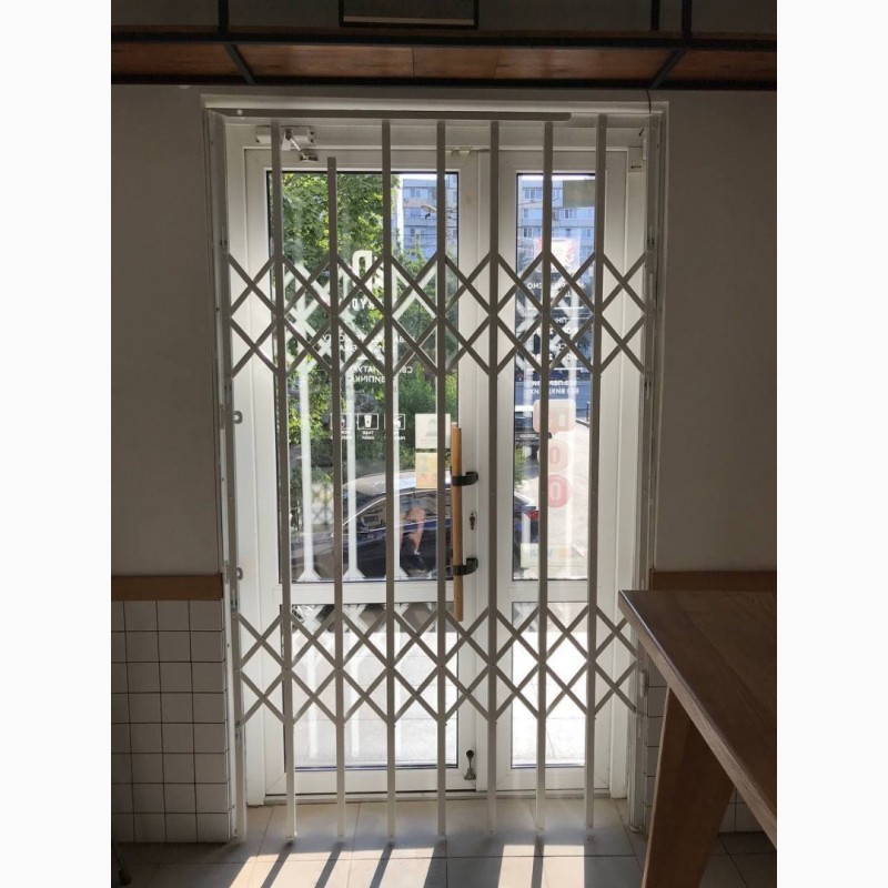 Фото 11. Раздвижные (откатные) решетки на окна и двери.Одесса
