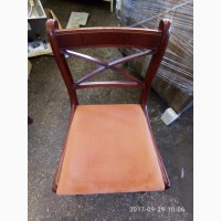 Продам стулья б/у для кафе и ресторанов деревянных с мягкой сидушкой