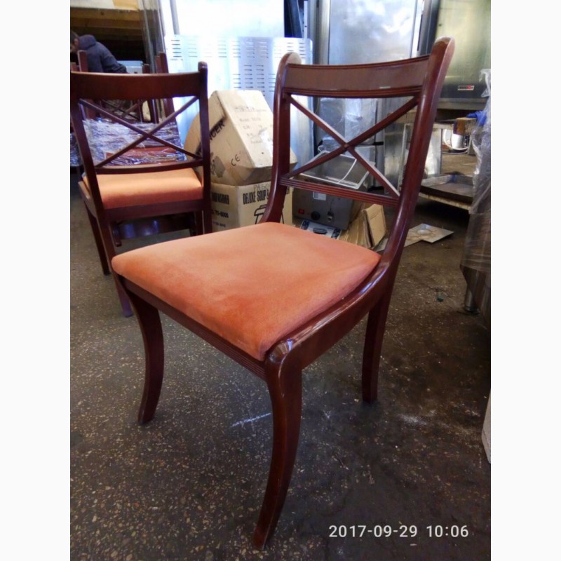Фото 3. Продам стулья б/у для кафе и ресторанов деревянных с мягкой сидушкой