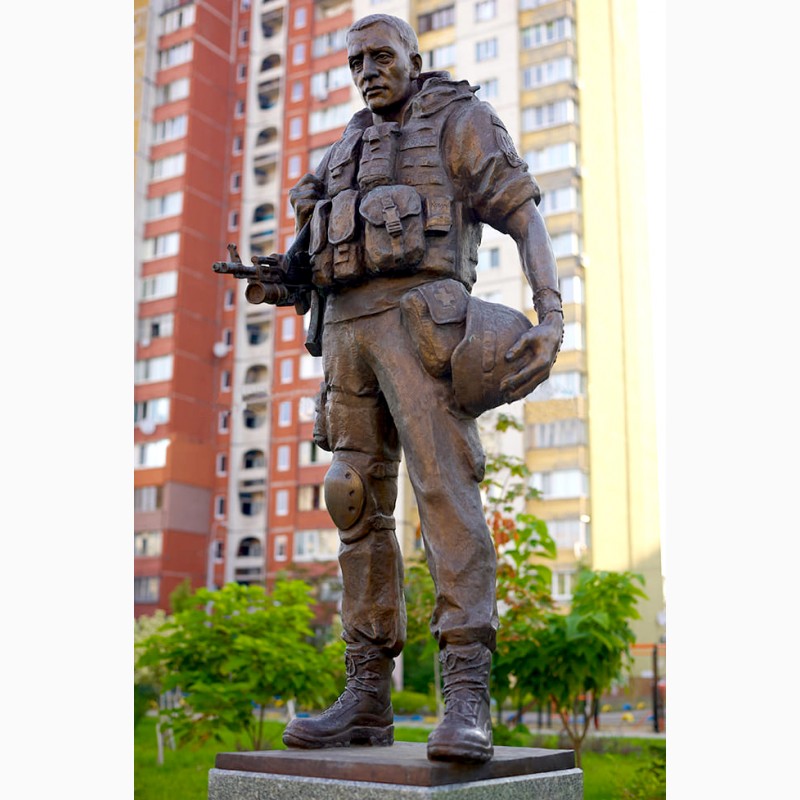 Фото 11. Память о героях, заказывайте профессиональное изготовление скульптур надгробий для военных
