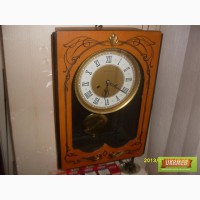 Часы настенные с боем из СССР Янтарь