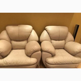 Два кресла кожаные продам (натуральная кожа)