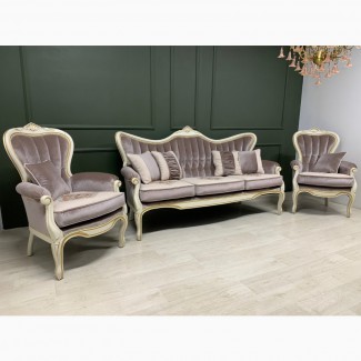 Продам комплект мягкой мебели: диван и два кресла