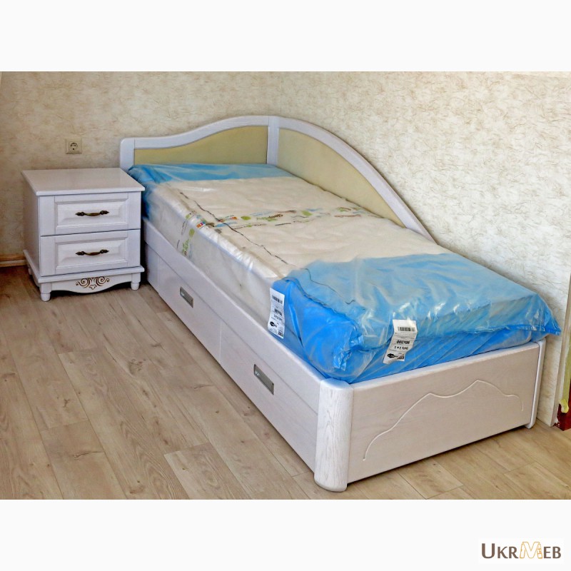 Фото 2. Надежная подростковая кровать из массива благородных пород дерева (ольха, ясень, дуб)