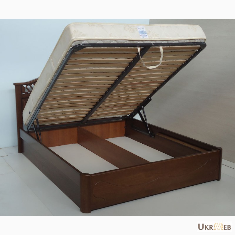 Фото 4. Надежная двуспальная кровать Глори из массива ясеня